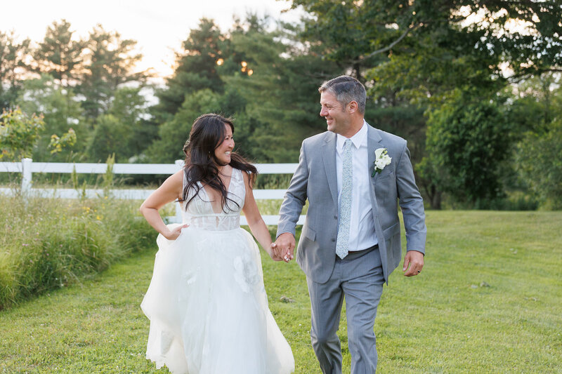 Maine wedding day moment — Studio44 North